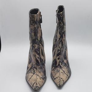 Stage Coach Western Paolo Crocodile Stiletto Ankle Leather Boots 7.5